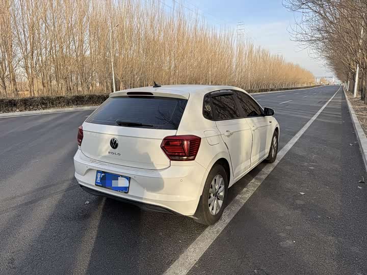 Фото 4 - Volkswagen Polo