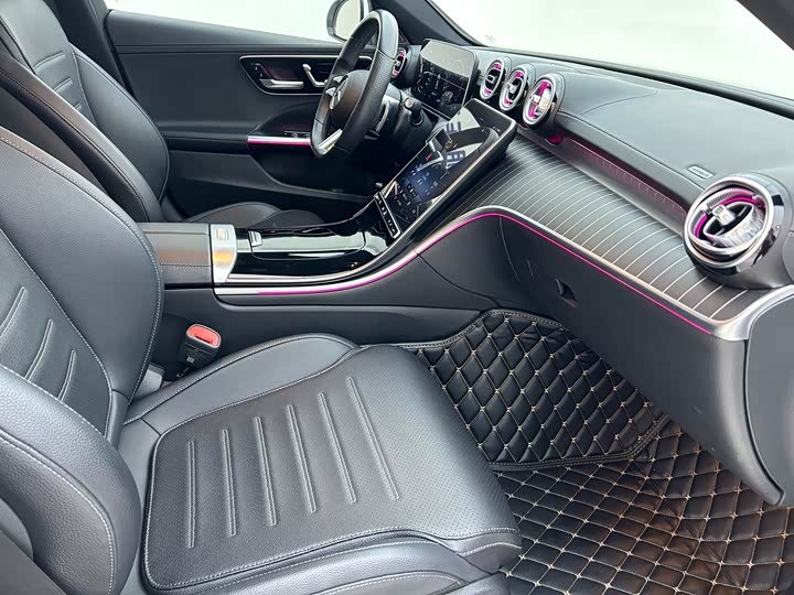 Фото 14 - Mercedes-Benz C-Class