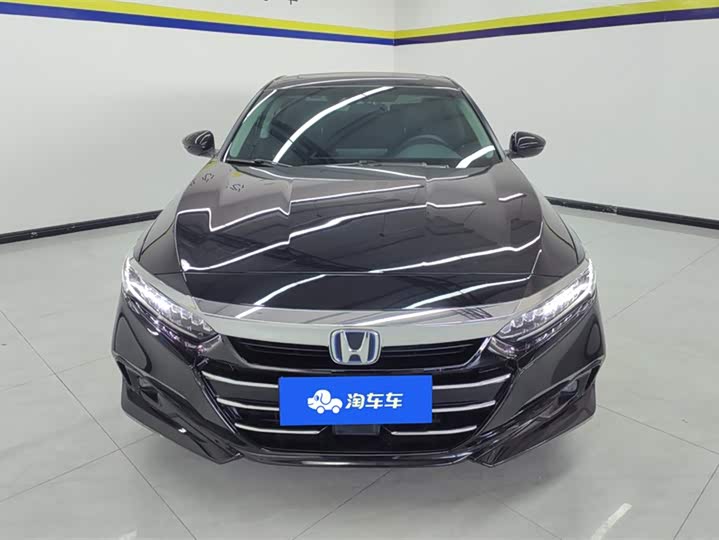 Фото 2 - Honda Accord