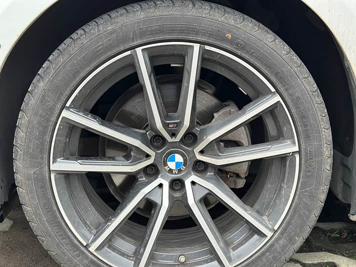 Фото 10 - BMW 3 Series