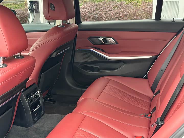 Фото 13 - BMW 3 Series