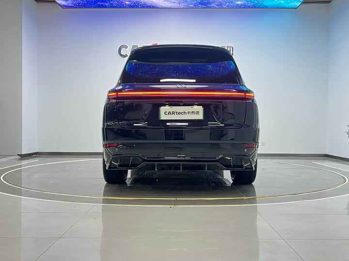 Фото 28 - LiXiang L9