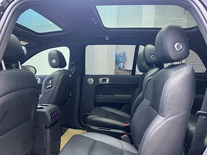 Фото 8 - LiXiang L9