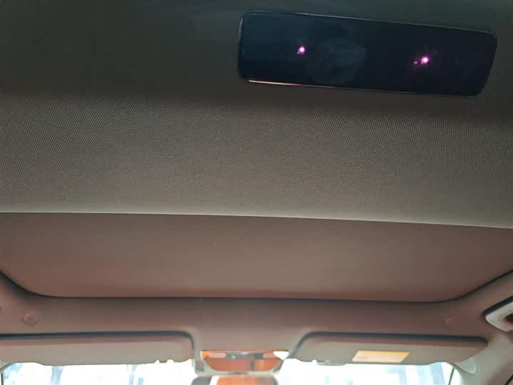 Фото 18 - LiXiang L7