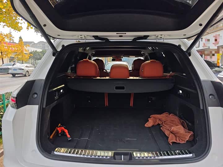 Фото 19 - LiXiang L7