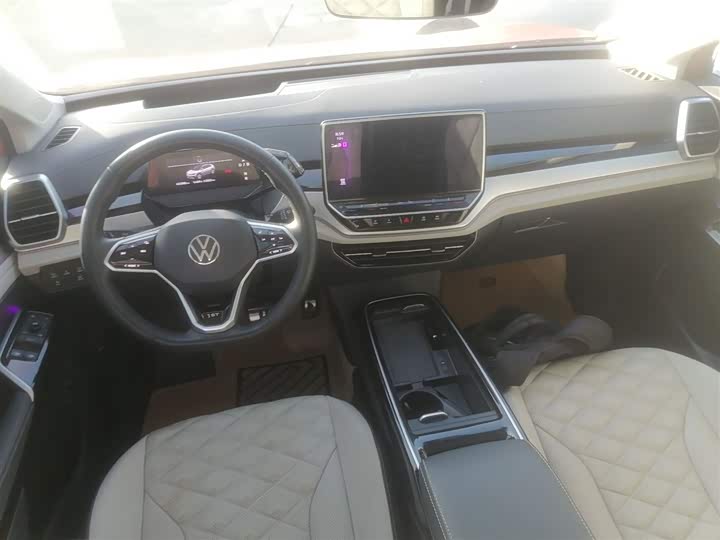 Фото 10 - Volkswagen ID.6 Crozz