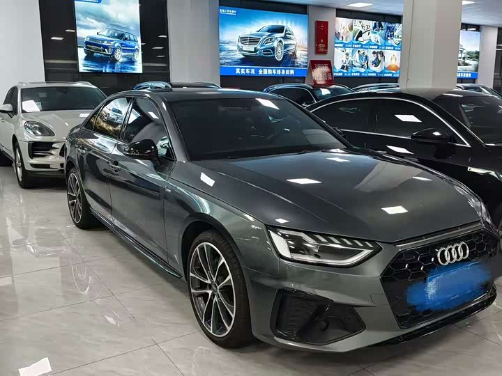 Фото 8 - Audi A4L