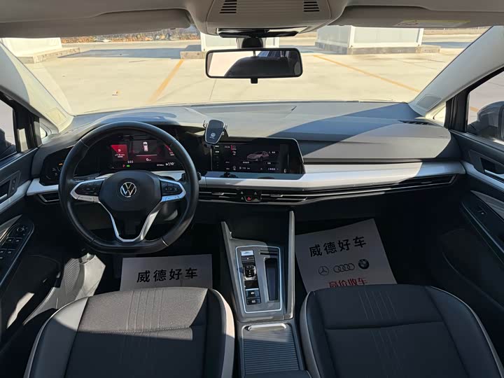 Фото 14 - Volkswagen Golf