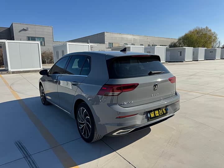 Фото 7 - Volkswagen Golf