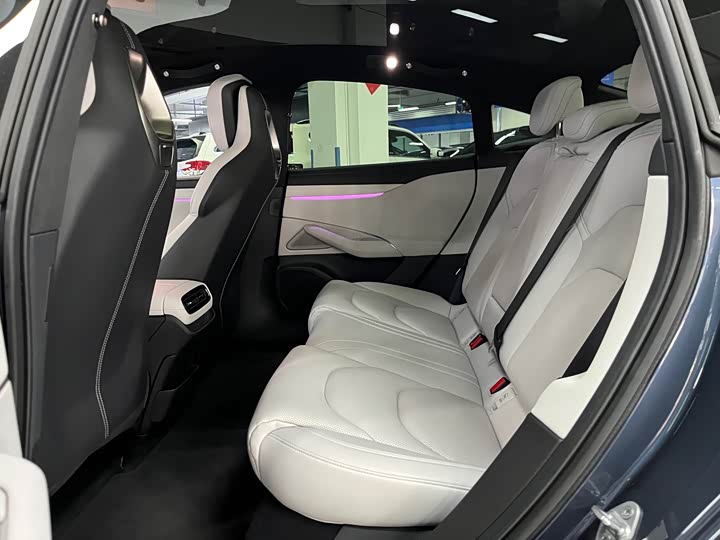 Фото 9 - Xiaomi SU7