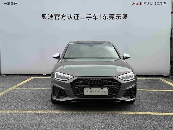 Фото 2 - Audi S4