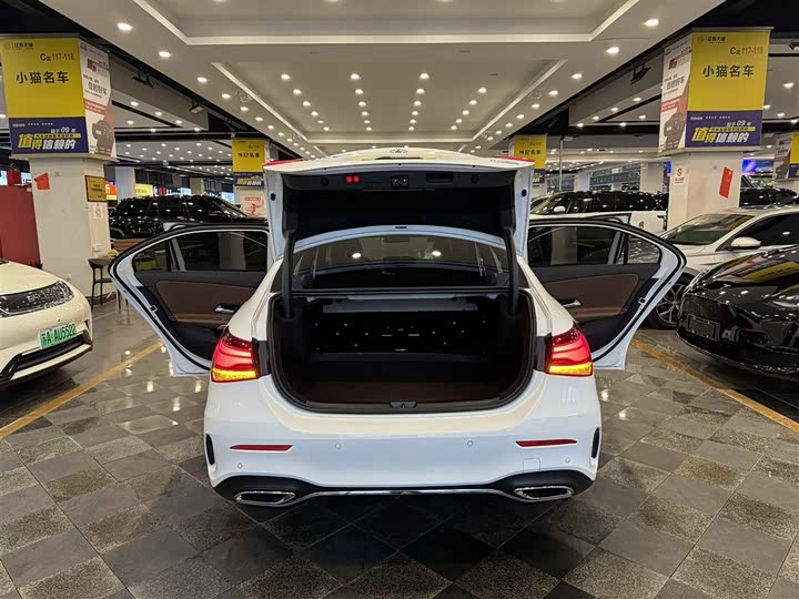 Фото 13 - Mercedes-Benz A-Class