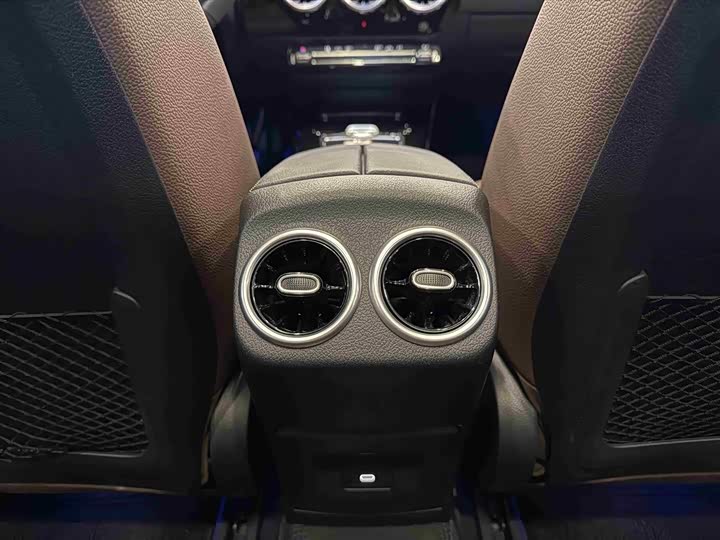 Фото 23 - Mercedes-Benz A-Class