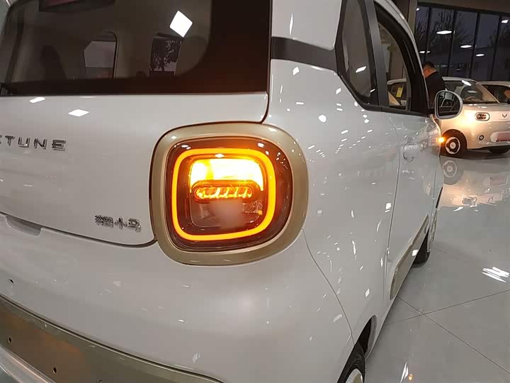 Фото 8 - Bestune Pony