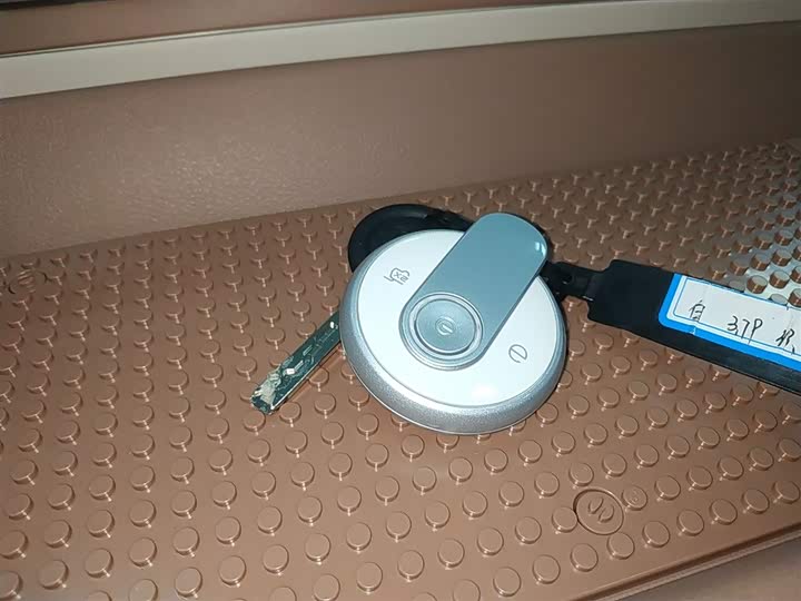 Фото 9 - Bestune Pony