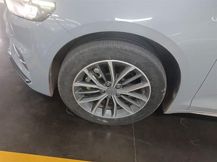 Фото 23 - Geely Preface