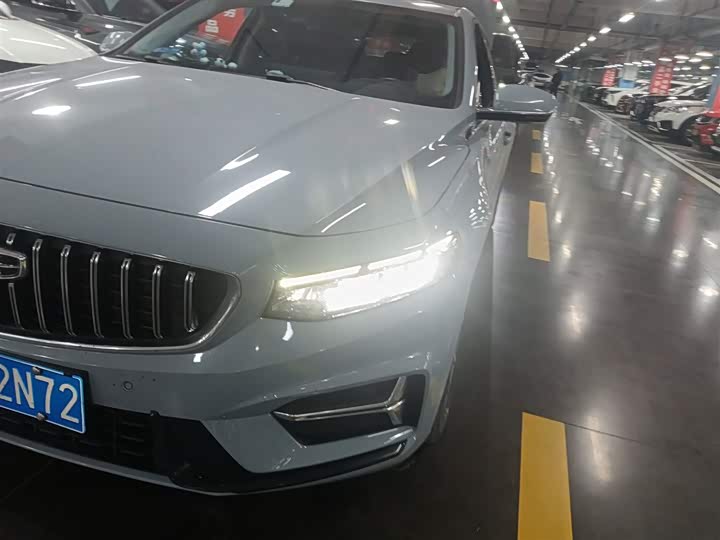 Фото 24 - Geely Preface