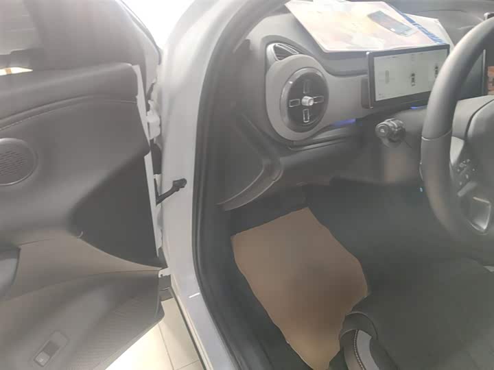 Фото 13 - BYD Sea Lion 05 DM-i Hybrid