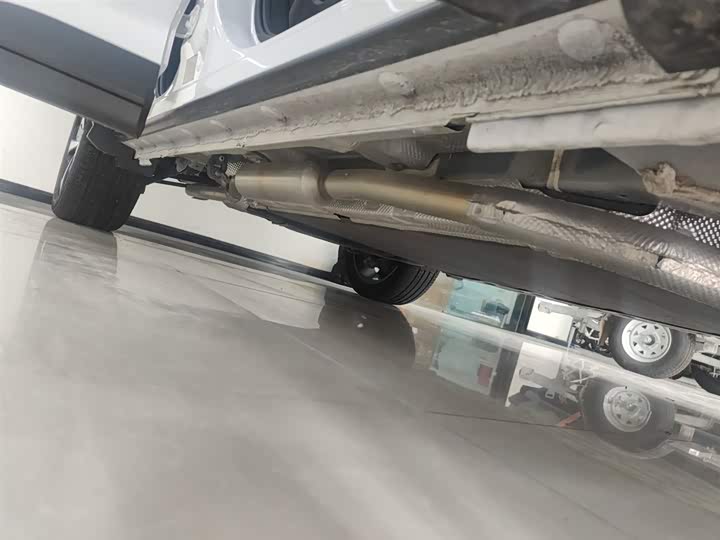 Фото 16 - BYD Sea Lion 05 DM-i Hybrid