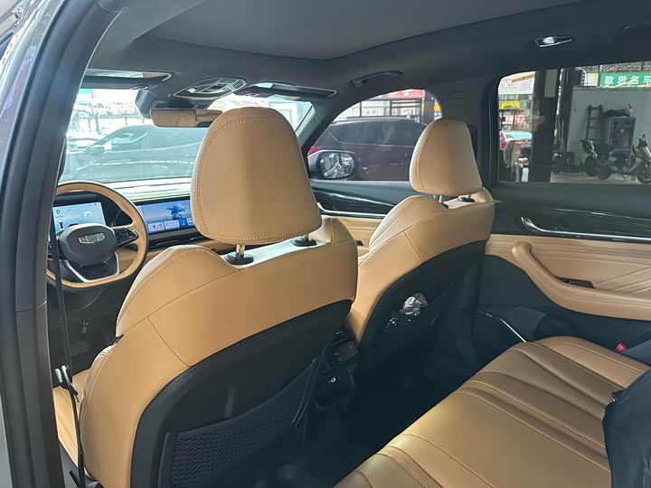 Фото 16 - Geely Monjaro Thor Hybrid