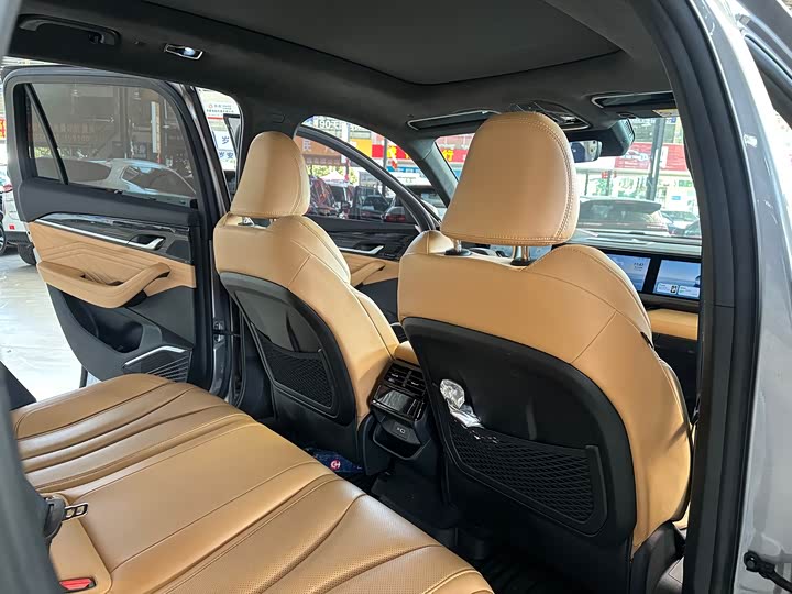 Фото 18 - Geely Monjaro Thor Hybrid