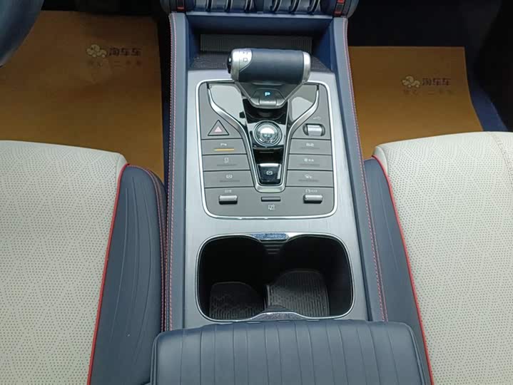 Фото 16 - BYD Yuan Plus