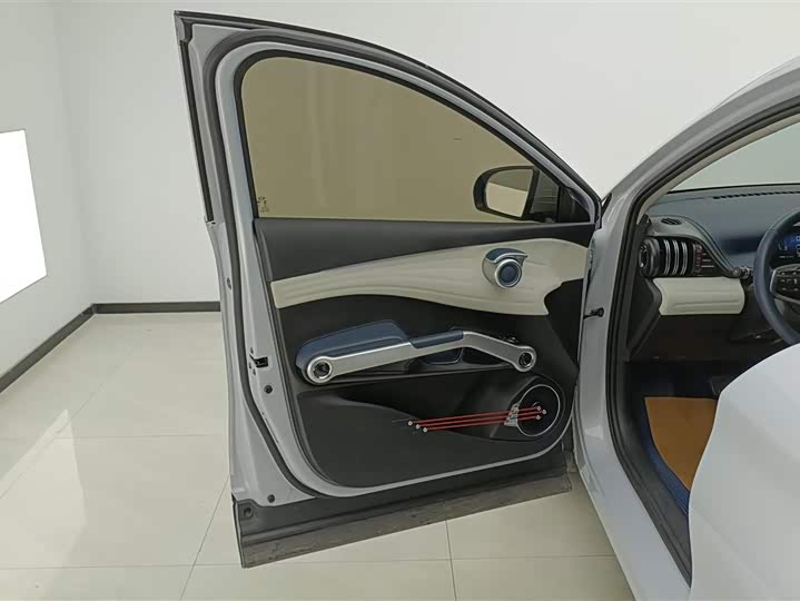 Фото 7 - BYD Yuan Plus