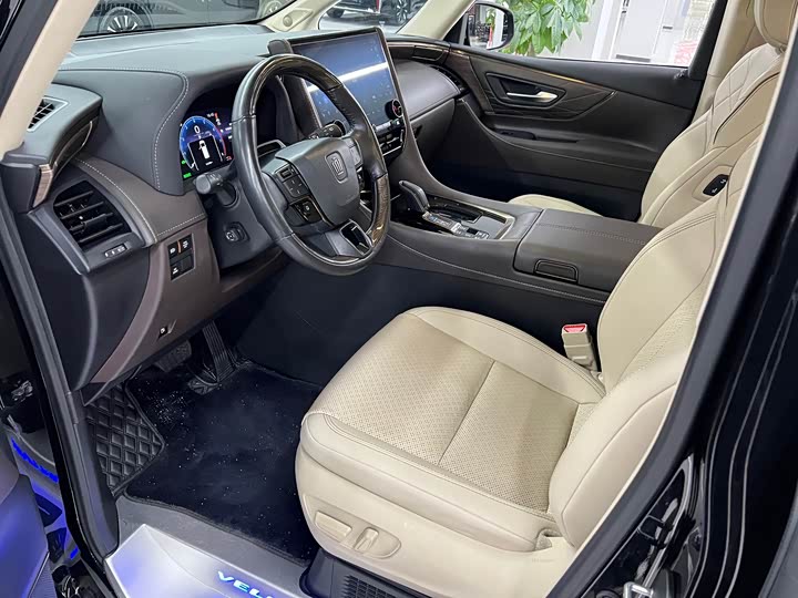 Фото 22 - Toyota Vellfire