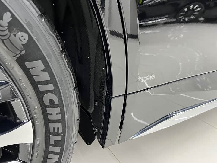 Фото 29 - Toyota Vellfire