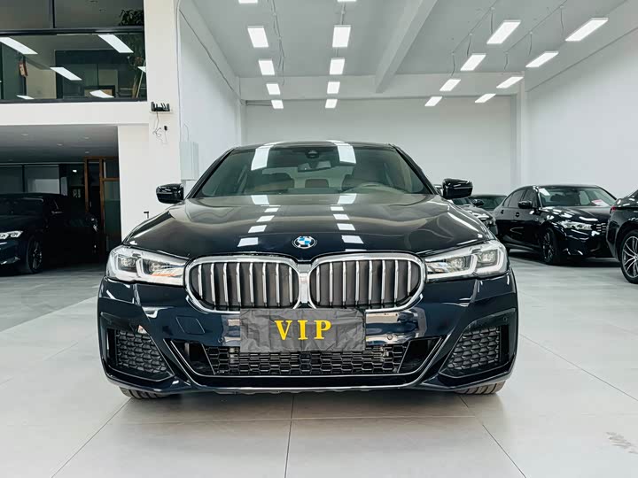 Фото 1 - BMW 5 Series