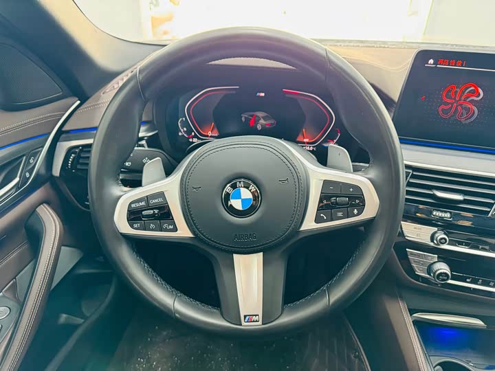 Фото 20 - BMW 5 Series