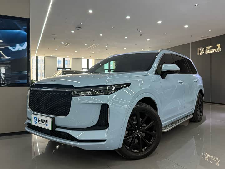 Фото 1 - LiXiang One