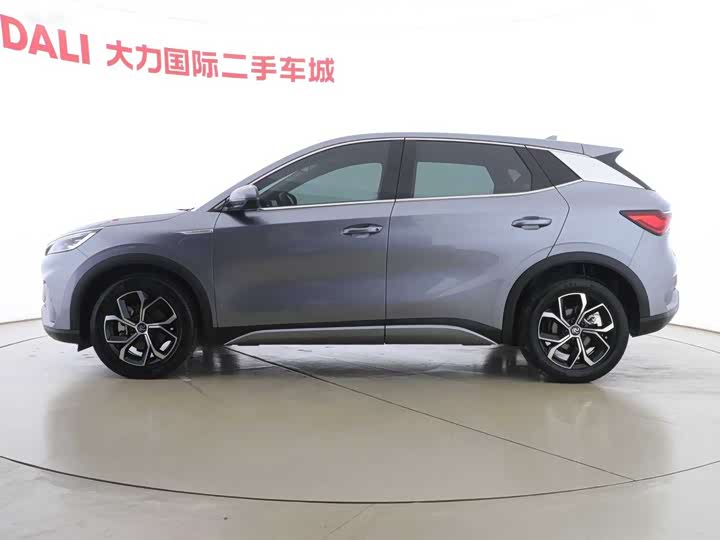 Фото 2 - BYD Yuan Plus