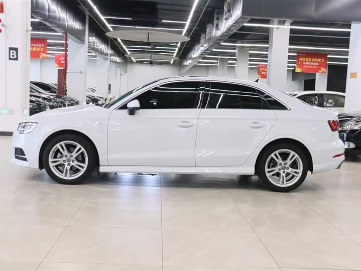 Фото 3 - Audi A3