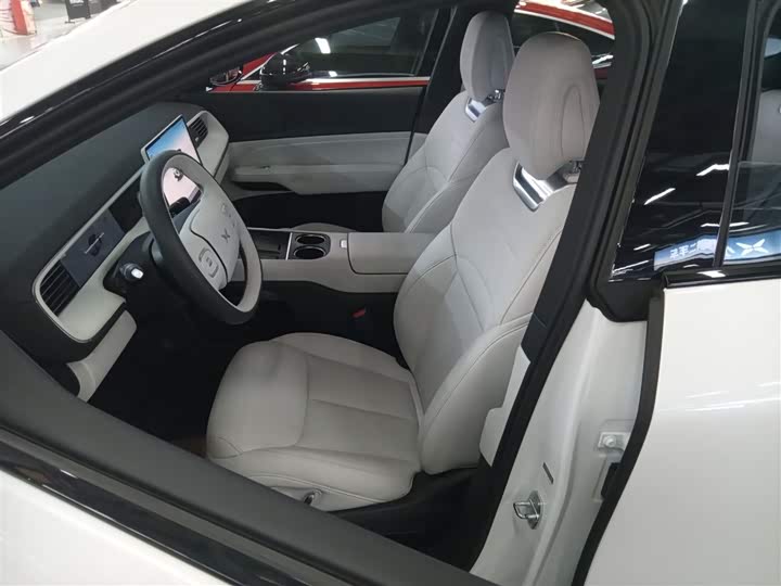 Фото 15 - XPeng G6