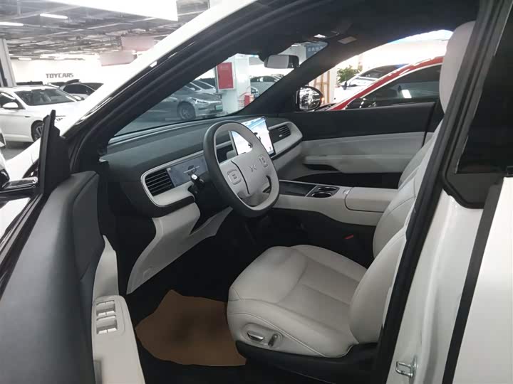 Фото 16 - XPeng G6