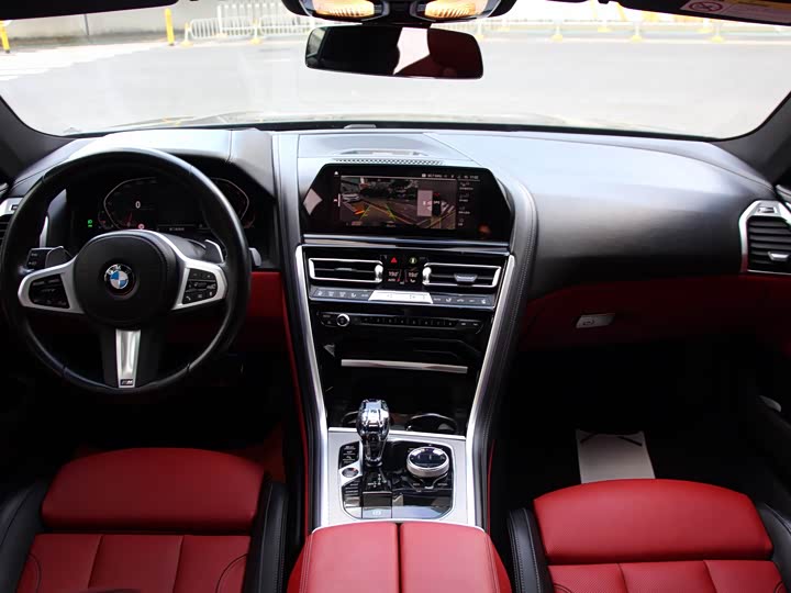 Фото 12 - BMW 8 Series