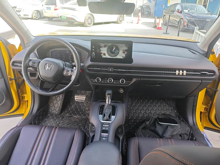 Фото 11 - Honda ZR-V