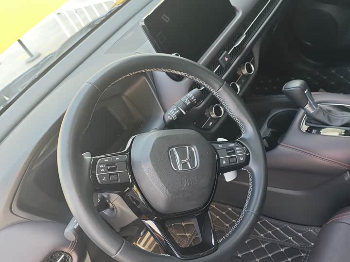 Фото 16 - Honda ZR-V