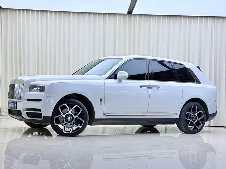 Фото 4 - Rolls-Royce Cullinan