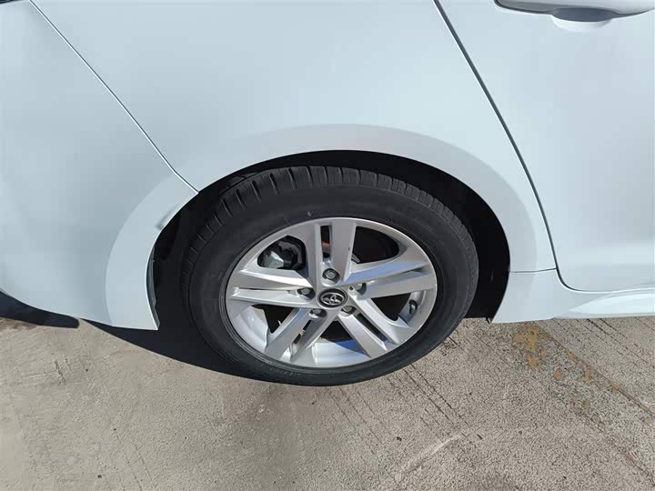 Фото 26 - Toyota Levin