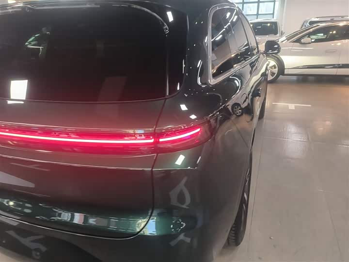 Фото 8 - LiXiang L6