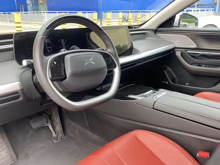 Фото 7 - XPeng P7