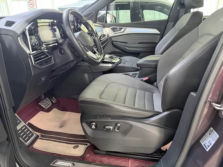 Фото 8 - Volkswagen Talagon