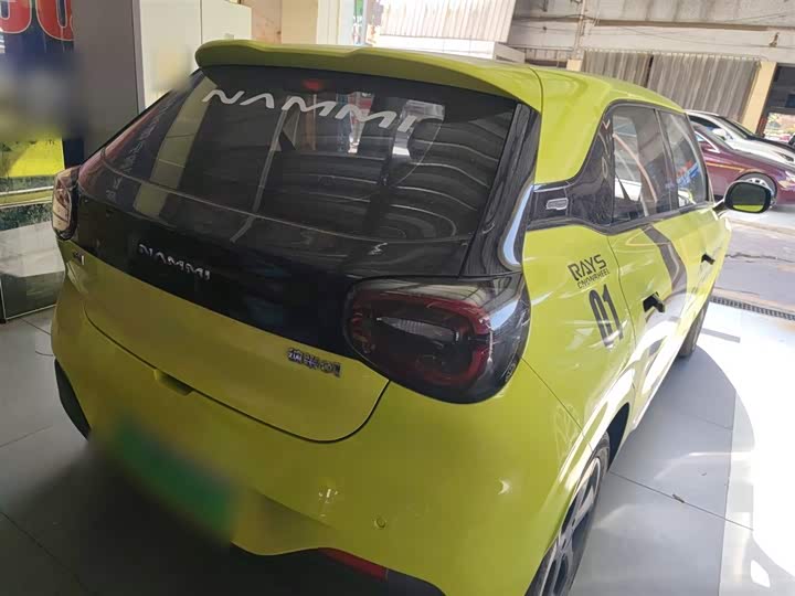 Фото 7 - Dongfeng Nammi 01