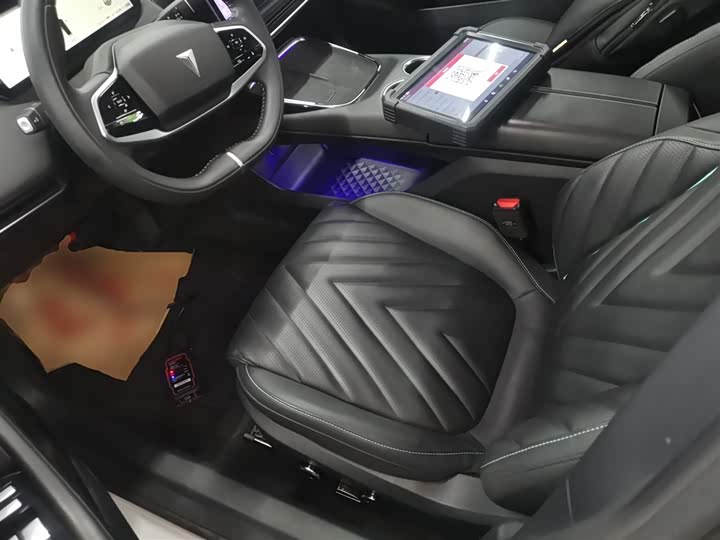 Фото 15 - Changan Deepal SL03