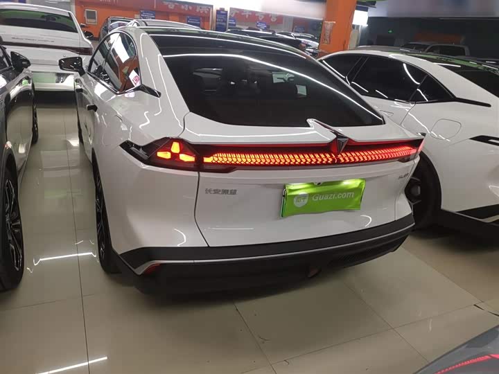 Фото 6 - Changan Deepal SL03