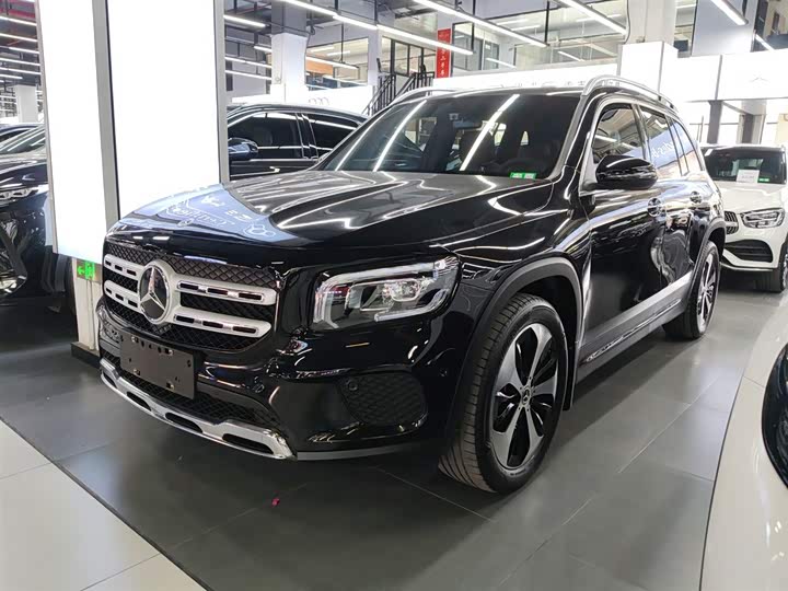 Фото 1 - Mercedes-Benz GLB-Class