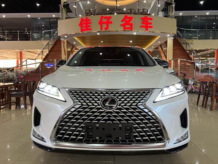 Фото 2 - Lexus RX