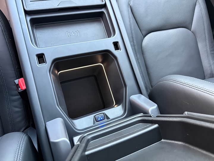 Фото 11 - Land Rover Defender